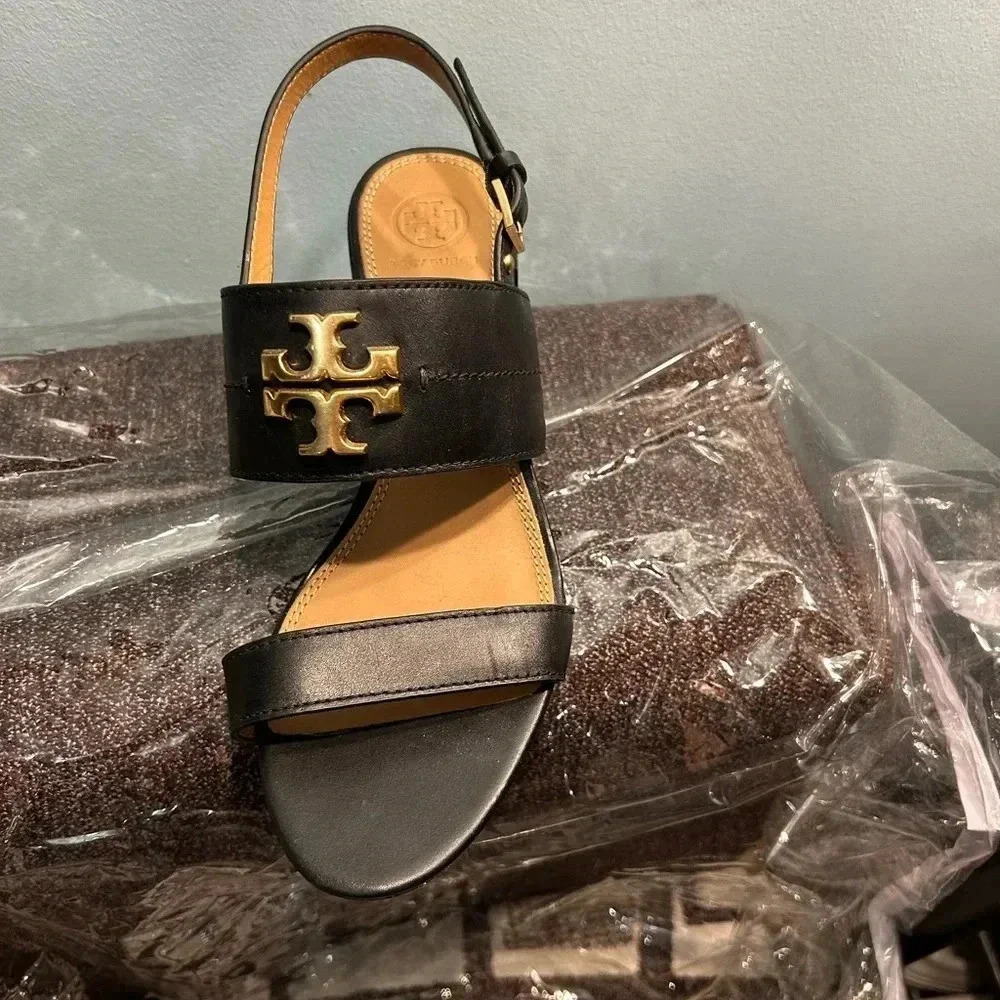 Tory Burch black sandals with logo. Size 8. Worn once.